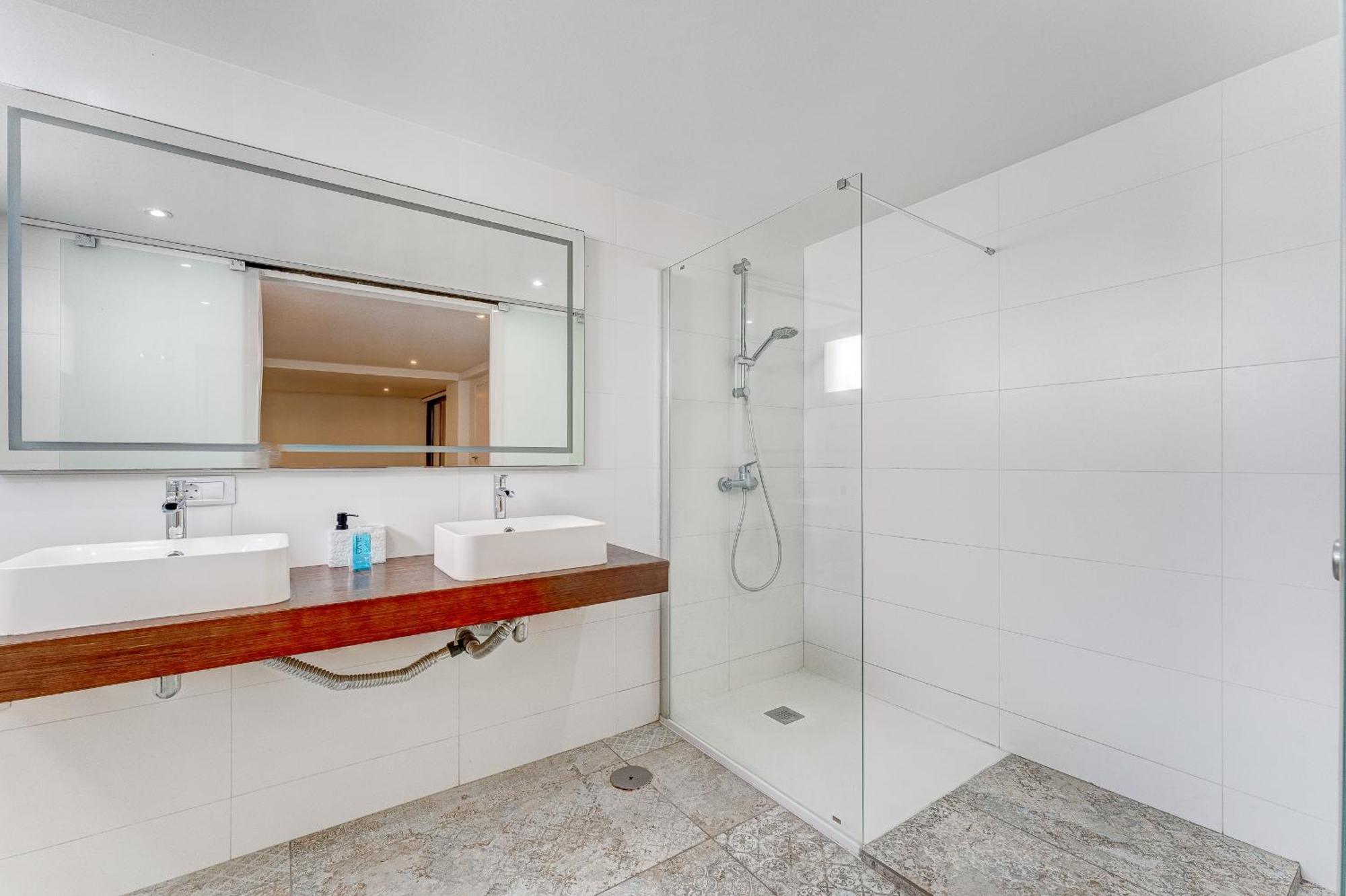 Fabulous Contemporary 5 Bedroom Villa With Private Heated Pool, Sleeps Max 13 Callao Salvaje Exterior photo