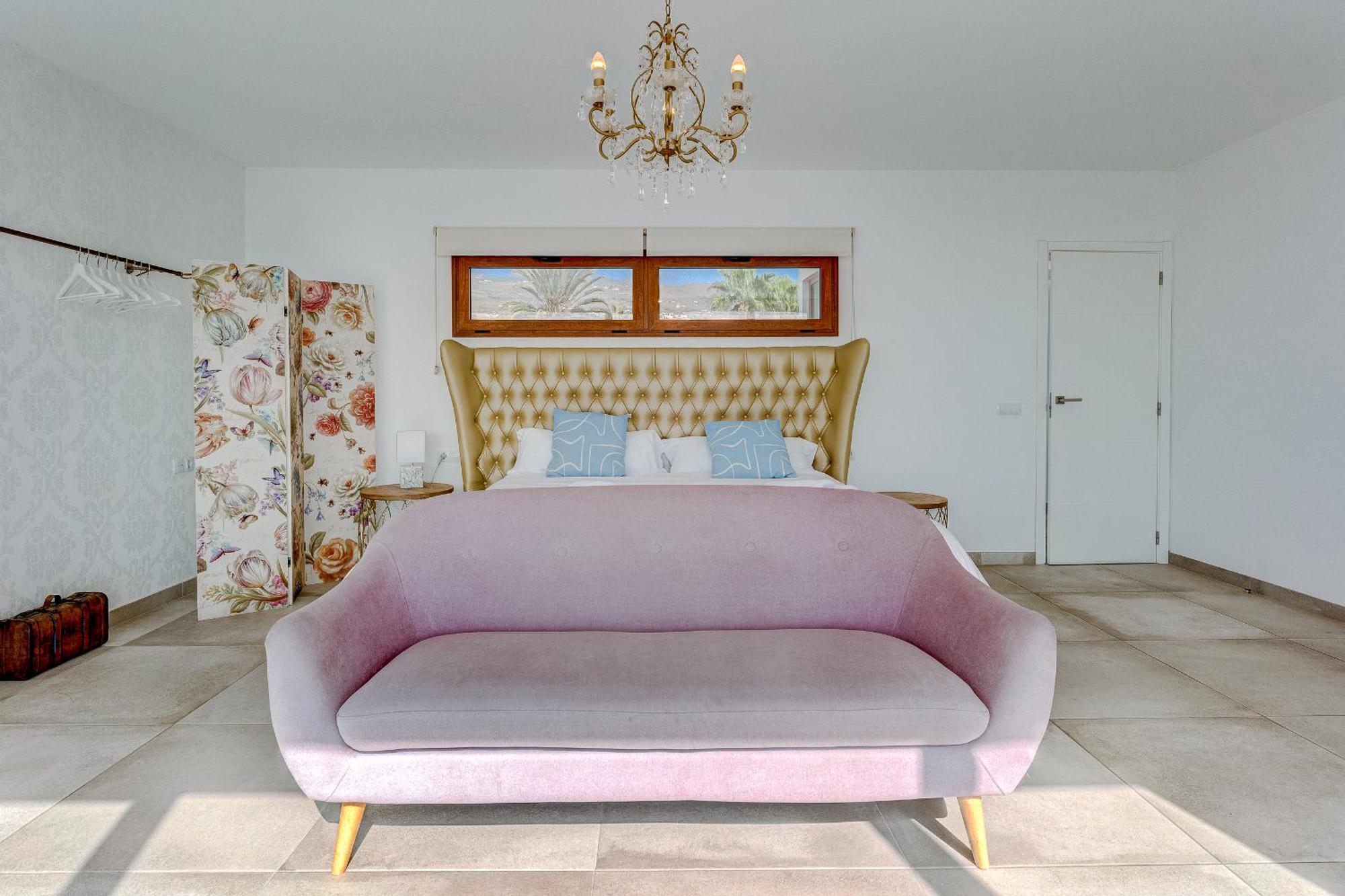 Fabulous Contemporary 5 Bedroom Villa With Private Heated Pool, Sleeps Max 13 Callao Salvaje Exterior photo